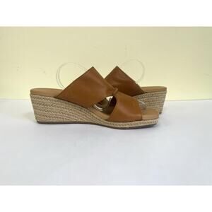 Ugg Eirene Size 8.5 Wedge Sandals With A Couple Of Scratches on